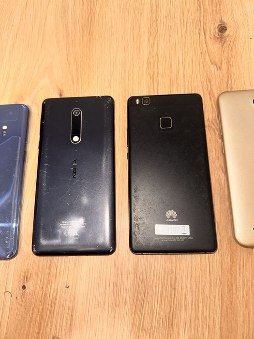 Telefoane pentru piese