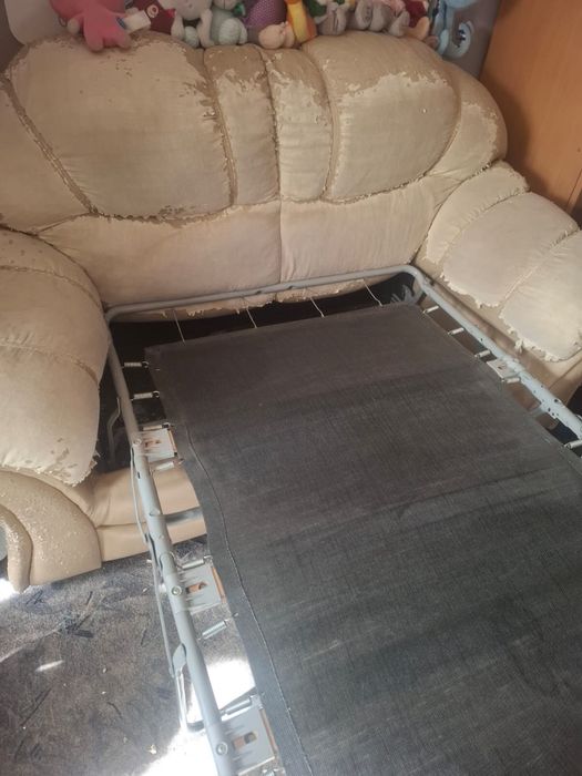 Продам диваны для гостиной.