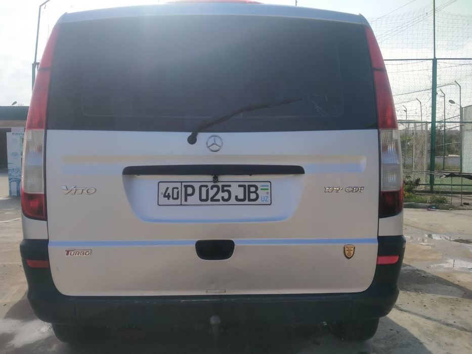 Мерседес бенс111