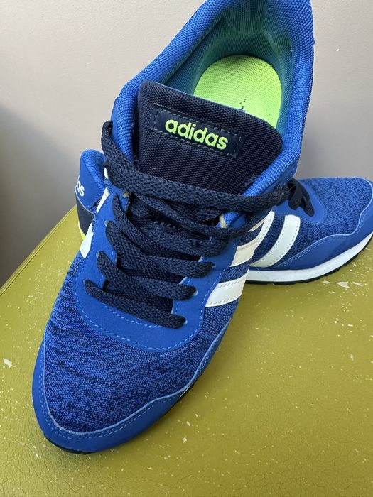 Маратонки adidas neo