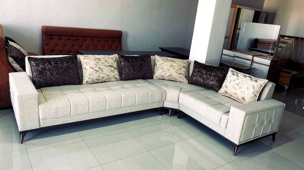 Мебель на заказ дивануголок для гостиной и в наличии