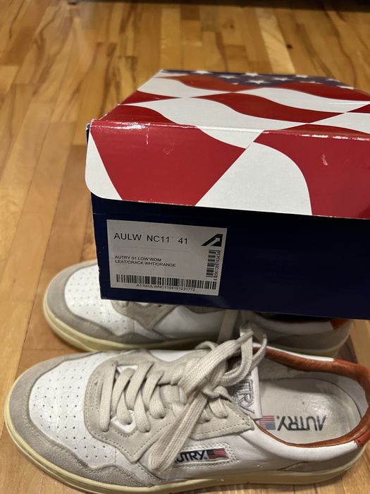 Дамски кецове AUTRY Medalist 41 номер носени