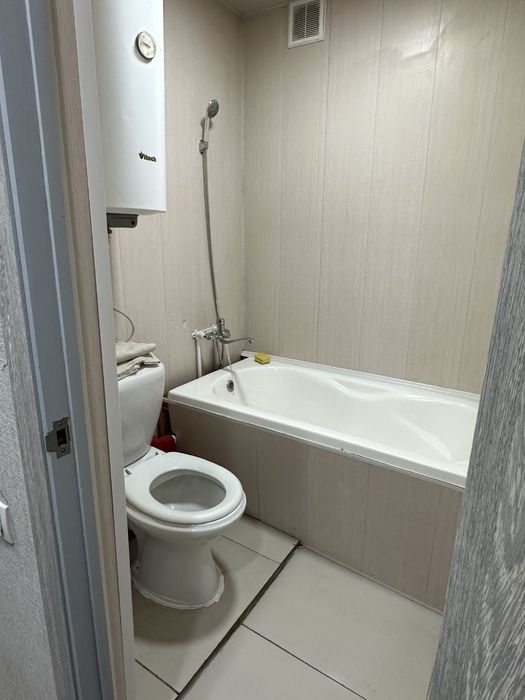 Срочно продаю свою квартиру! 58 - военный городок. 2/2/2.