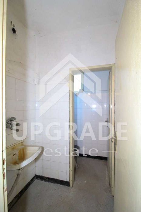 Продава се Къща в с. Елховец, Област Смолян - 450 кв.м за 378 €/кв.м - Снимка #1