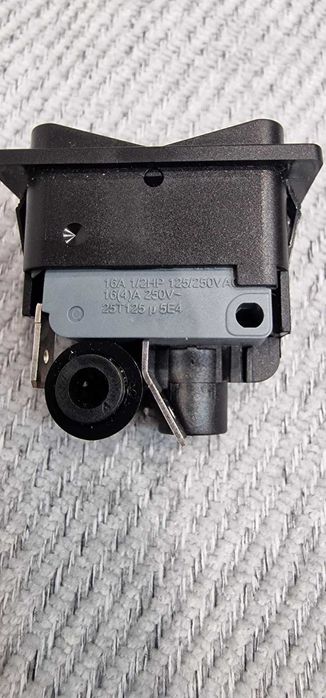 Бутон за седалка за John Deere Sears S20952