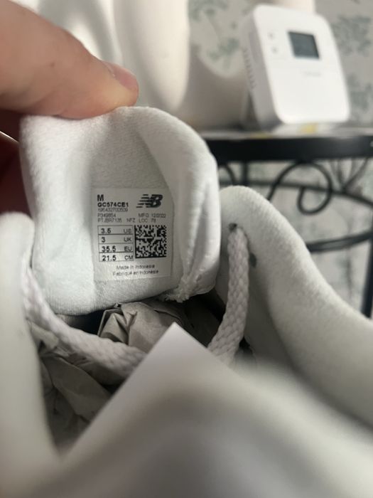 Adidasi new balance model 574