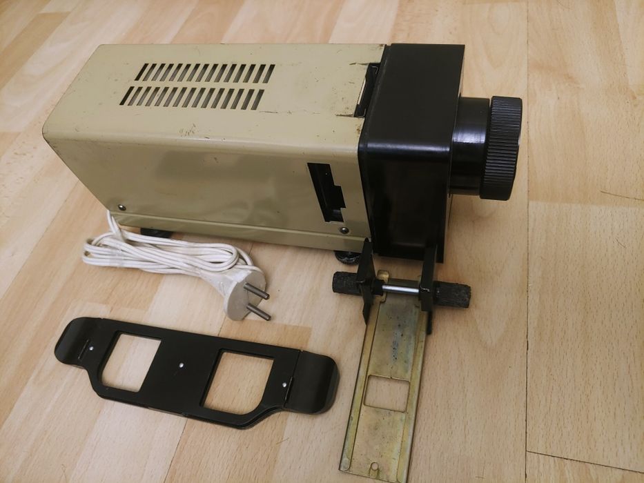 Диапроектор слайдоскоп фильмоскоп Ф-75 1М