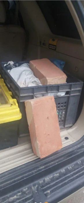 Кирпич жжёный строительный с завода