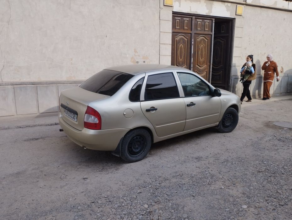 Лада Калина сотилади