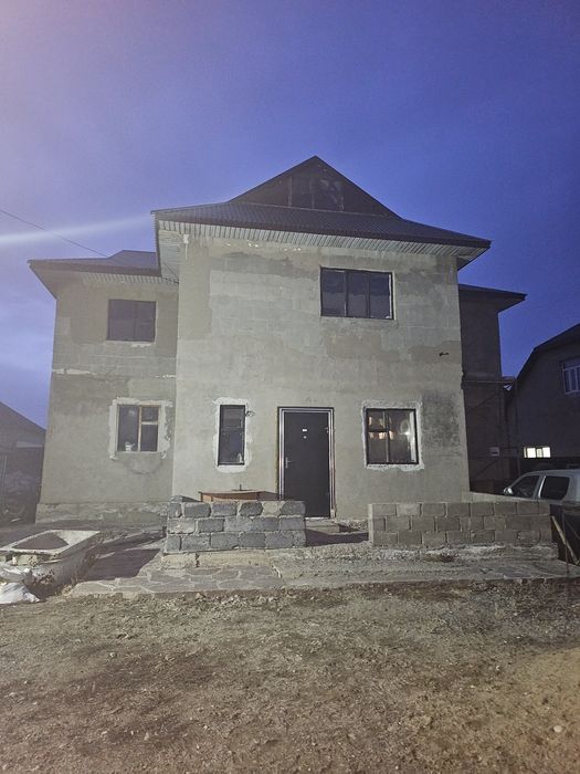 Дом на 8 микрорайоне