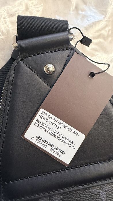 Louis Vuitton Avenue Slingbag PM