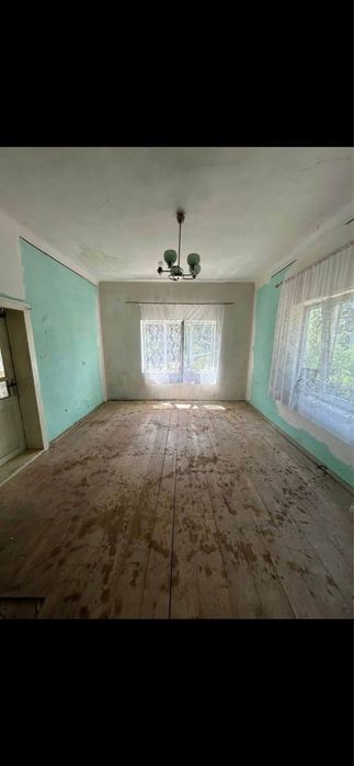 Casa cu 48 arii teren chiuzbaia