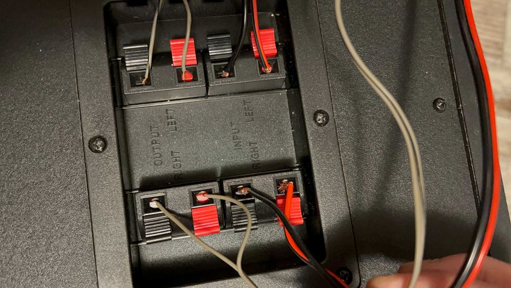 Subwoofer Quadral Sub 140 si boxe Sony SS-CNE3, video test