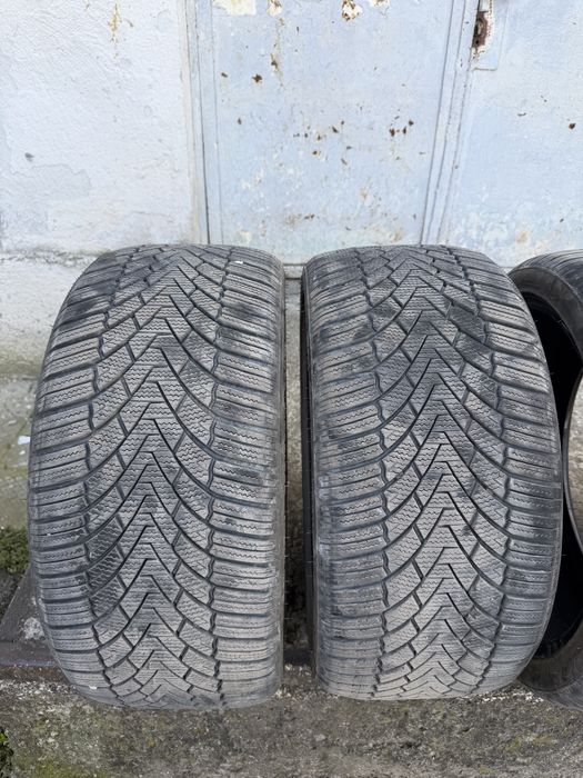 Зимни Гуми спортпакет 225/40/19 255/35/19 комплект Дот 25 4000км Бмв