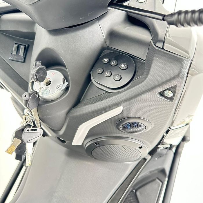 Продам скутер 150 кубов