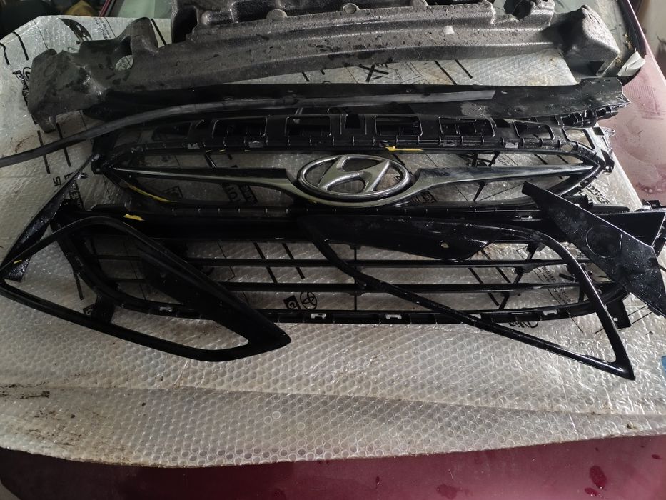 Grile  bară față hyundai i40