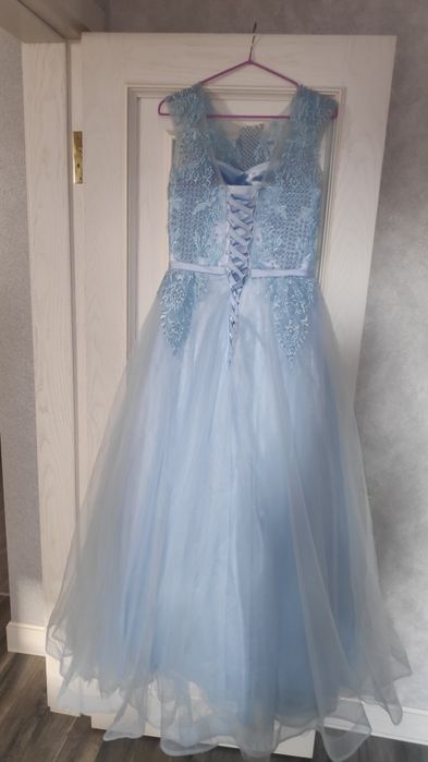 Продам нарядное вечернее платье