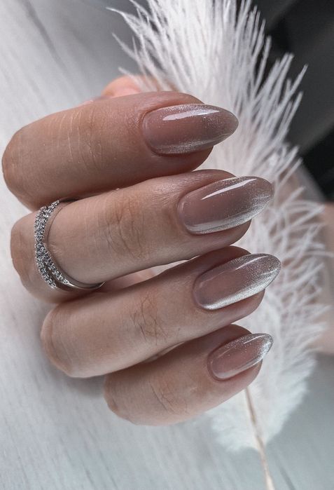 Маникюр гель лак.