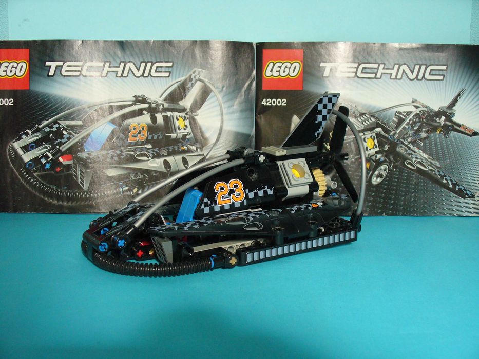 Lego Technic 42002 LEGO Technic 42002 Модел в Лодка на въздушна