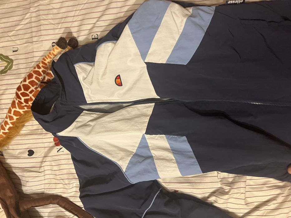 Яке на ellese м размер