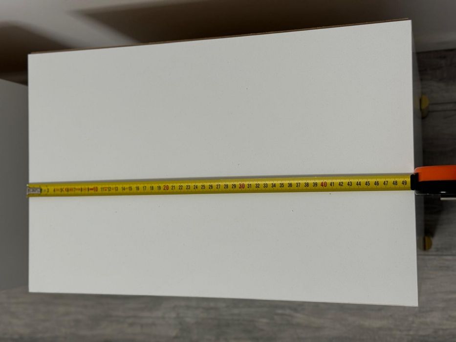 Vand noptiere riflate si vopsite