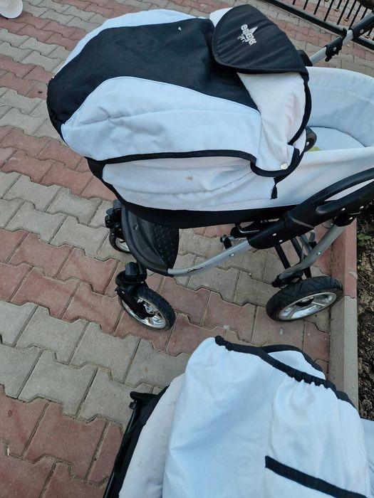 Căruț pentru bebeluși