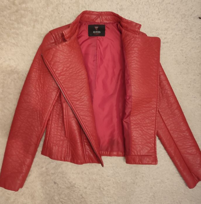 Geaca de damă tip biker/moto din piele Guess