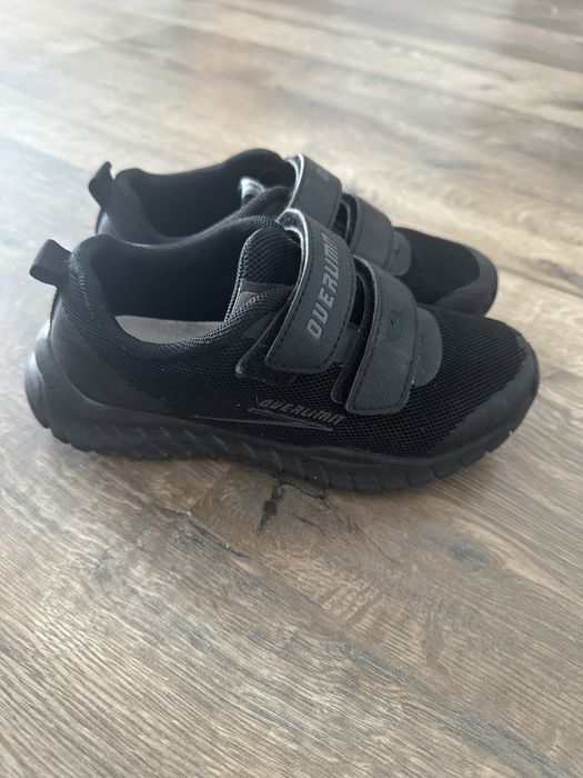 Кроссовки матерчитые