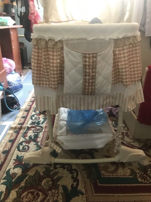 Детская кроватка