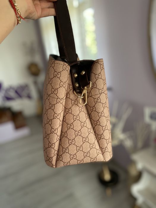 Geantă Gucci roz pudrat
