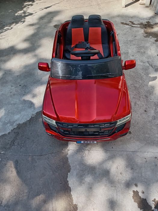 Продам детский автомобиль.