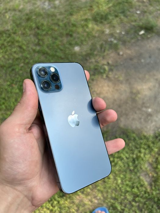 Продам iphone 12 pri