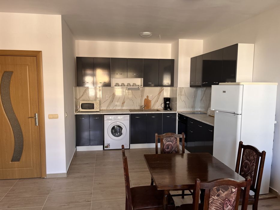 Продава се Двустаен апартамент в Балчик - 80 кв.м за 688 €/кв.м - Снимка #2