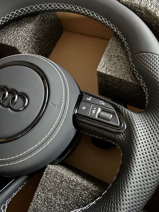 Volan Audi Nou, Compatibil cu A3 A4 A5, A6, A7, A8 Si Q