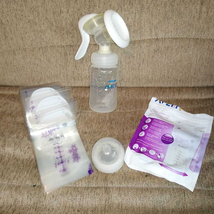 Pompă de sân manuală AVENT Philips + CADOU