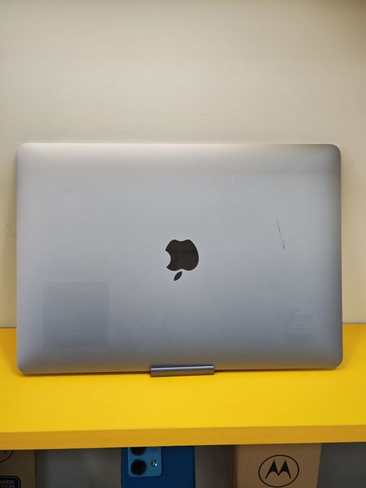 Mac Book Air I5 2019 16 ram 256 Ssd