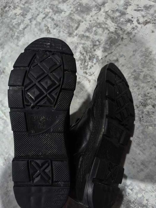 ghete Converse piele