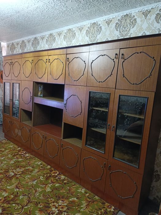 Продаётся стенка