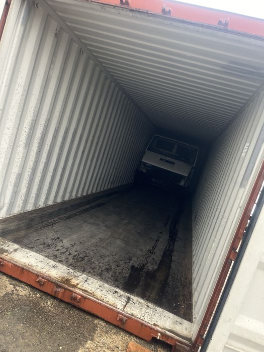 Chirie- Inchiriez spatii depozitare ! Garaj / container maritim !