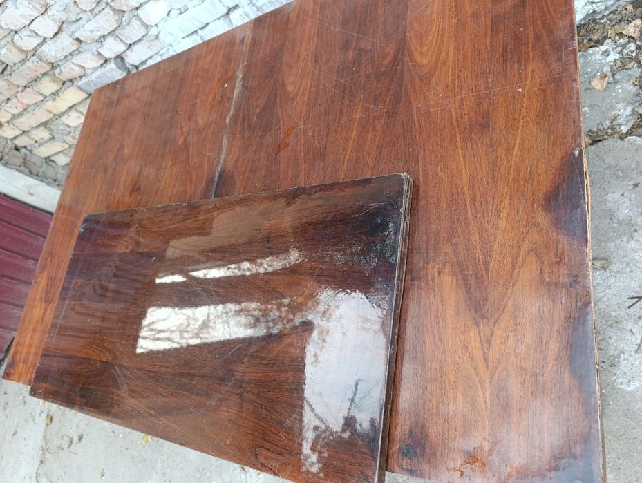 Срочно!Скидка!Раскладной деревянный лакированный стол