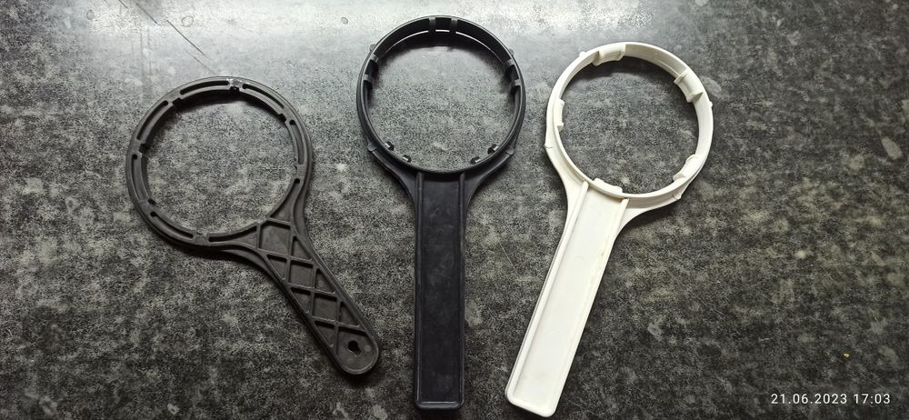 Продам ключи к фильтру воды