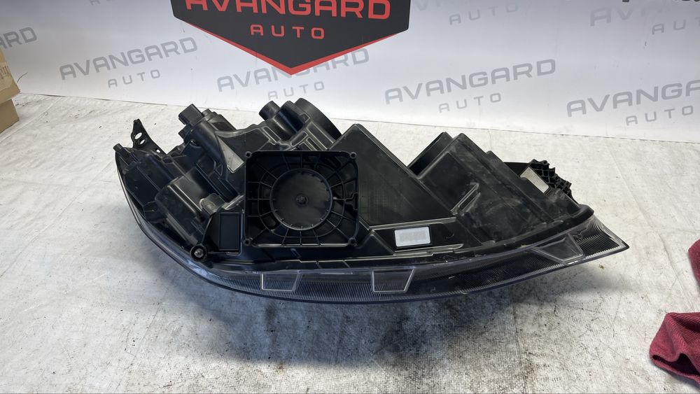 Ford Transit Custom ляв и 2 броя десен фар