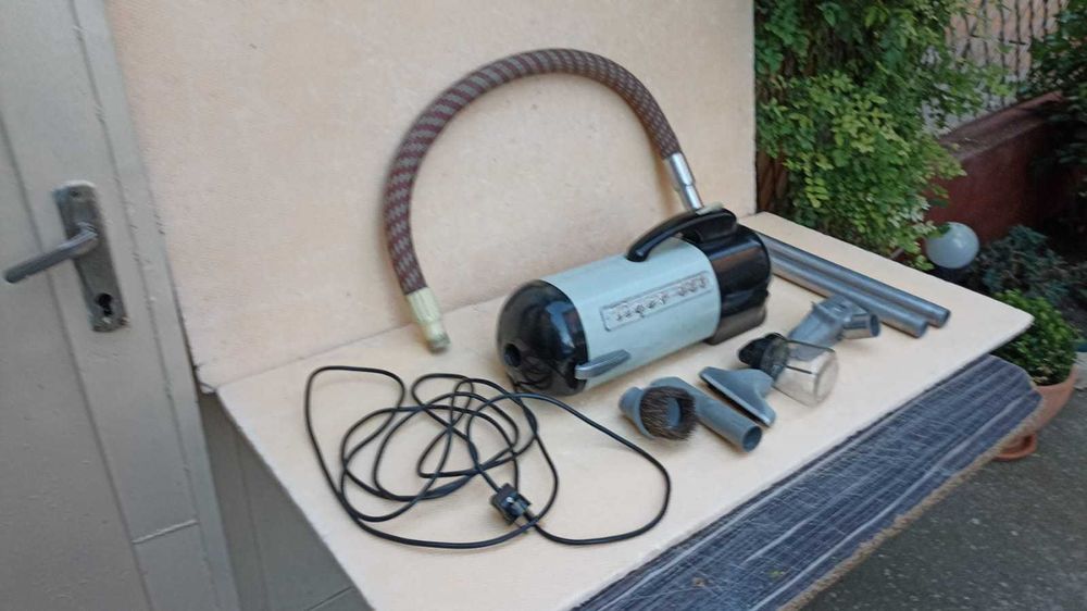 Vand Aspirator Marca TIGER 808. Tip 401.An Fab 1962.Functional.Ca Nou.