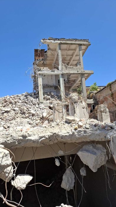 Demolari constructii, executie terasamente, drumuri