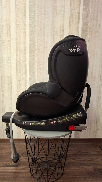 Детско столче за кола Britax Römer DUALFIX 2 R 360 градуса 0-18 кг