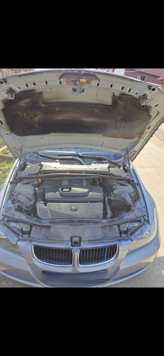 Vând Bmw E90 320 Diesel