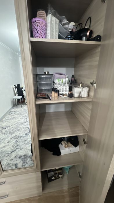 Продается шкаф для одежды