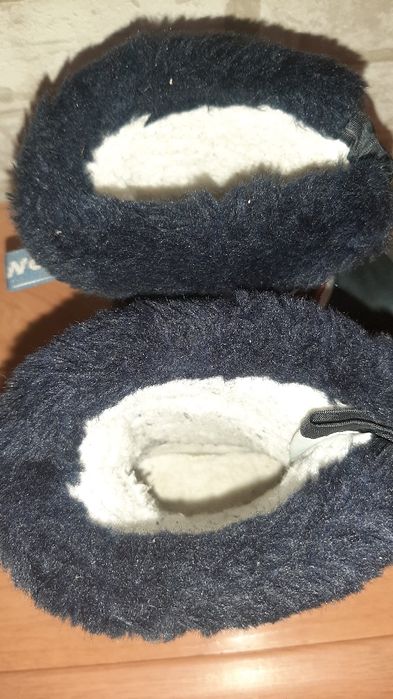 Продам зимние ботинки 4000₸