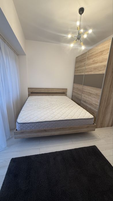 Bulevardul Unirii etaj 1 vedere catre bulevard totul nou