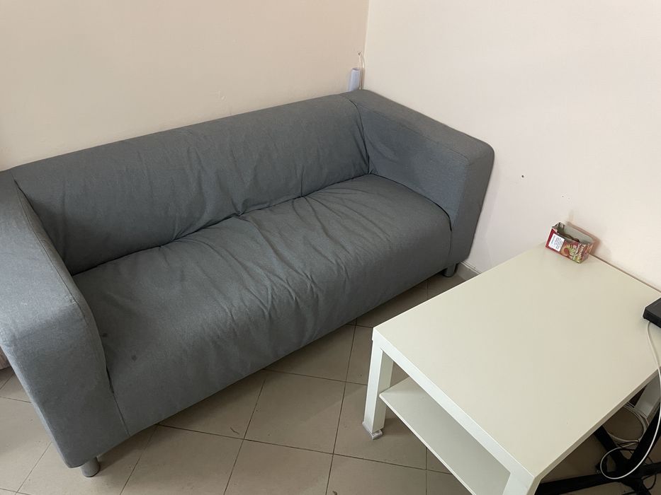 Диван и холна маса